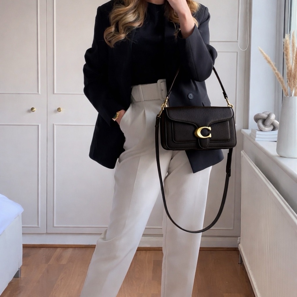 Vegan leather Black Women’s Simple Caviar Small Square Crossbody Zipper Gold “C”